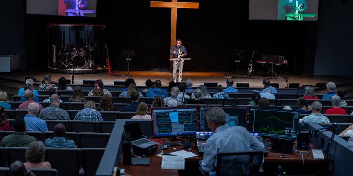 Faith Community Church Goes Immersive with EAW